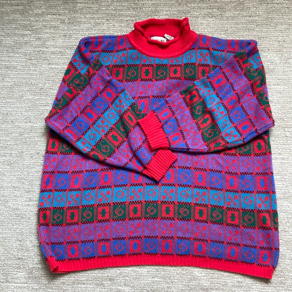 Funn retro sweater. One size fits all!